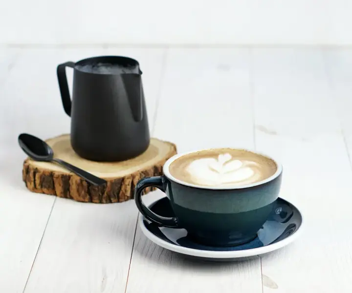 Co to jest kawa flat white? Odkryj jej smak i unikalne cechy