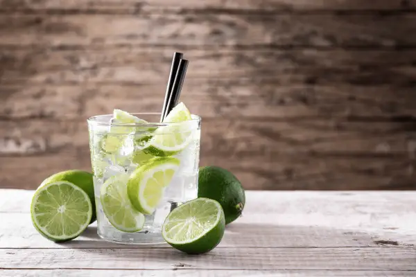 Drinki z limonką - Przepisy na orzeźwienie i sekrety barmanów